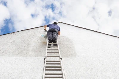 Peinture extérieure à Yzeron — façades et ravalement